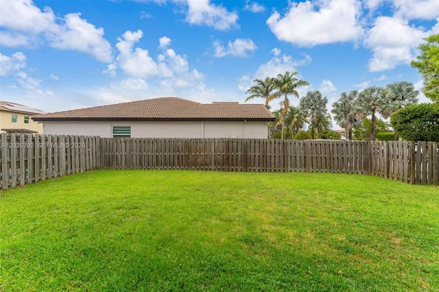 11865 SW 252nd Ter, Homestead, FL 33032