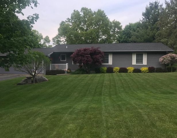 2639 Hammond Highlands Drive, East Bay Twp, MI 49696