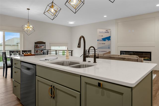 4114 Gemstone Road, Marion, IA 52302