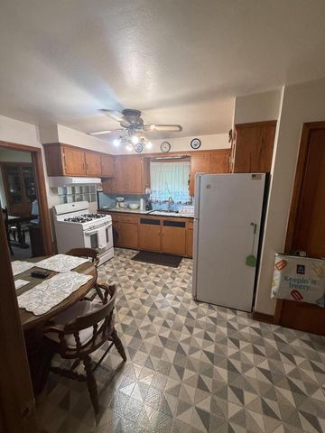 3859 N 55th STREET, Milwaukee, WI 53216