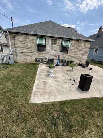 3859 N 55th STREET, Milwaukee, WI 53216