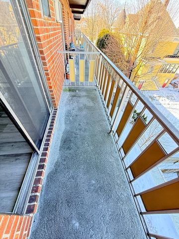 100 Grand View Ave 9c, Quincy, MA 02170