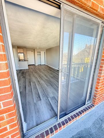 100 Grand View Ave 9c, Quincy, MA 02170