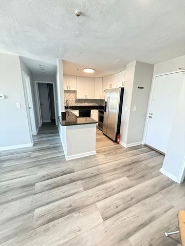 100 Grand View Ave 9c, Quincy, MA 02170