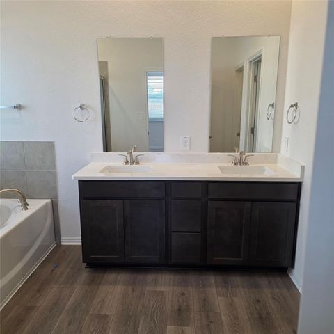 141 Pendleton DR, Kyle, TX 78640