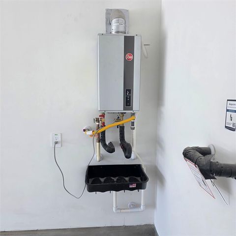 141 Pendleton DR, Kyle, TX 78640