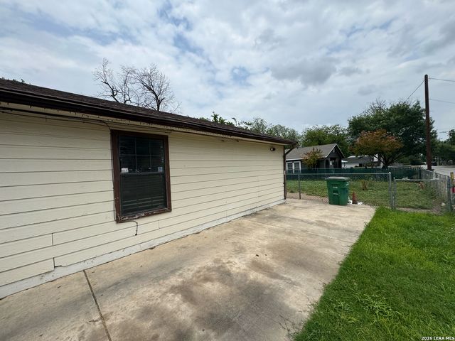 114 Elliott, San Antonio, TX 78225