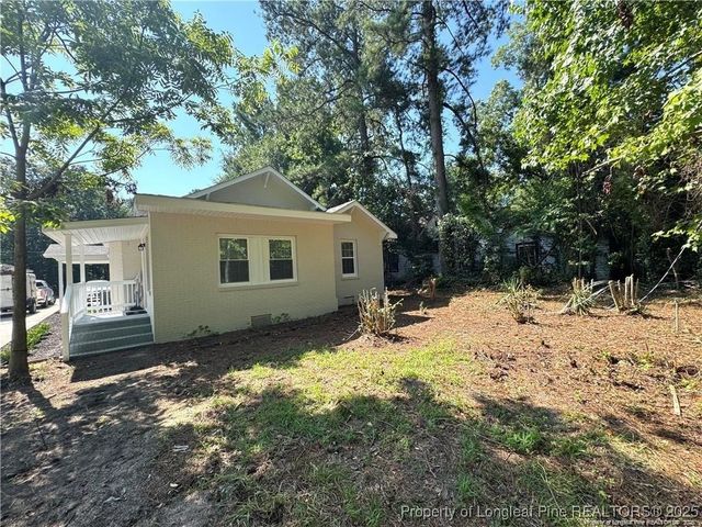 304 S Patterson Street, Maxton, NC 28364