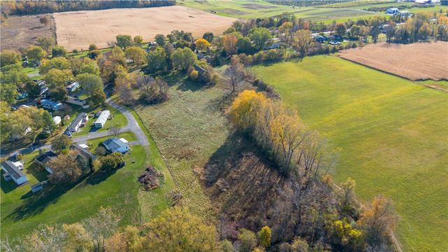 2770 Pre Emption Road, Geneva Town, NY 14456