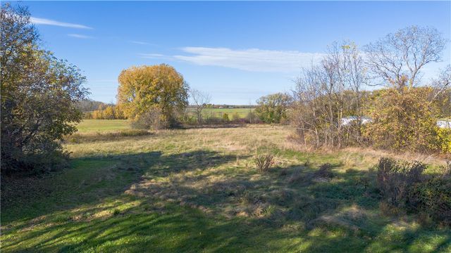 2770 Pre Emption Road, Geneva Town, NY 14456