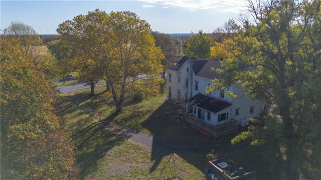 2770 Pre Emption Road, Geneva Town, NY 14456