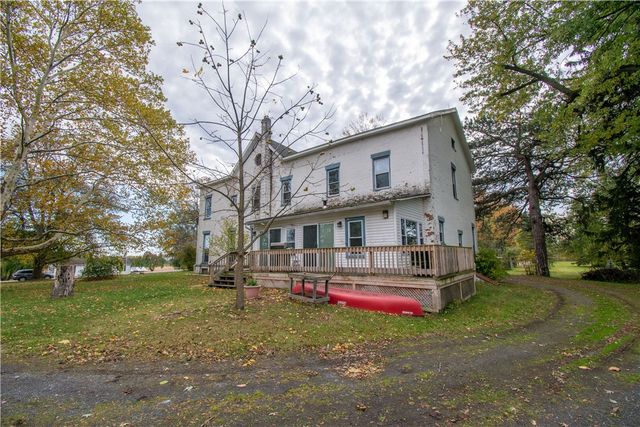 2770 Pre Emption Road, Geneva Town, NY 14456