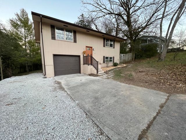 292 Rea Street, Hollister, MO 65672