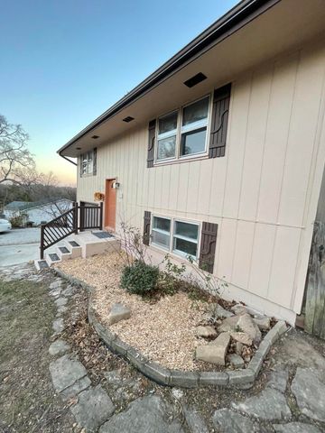 292 Rea Street, Hollister, MO 65672