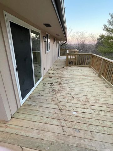 292 Rea Street, Hollister, MO 65672