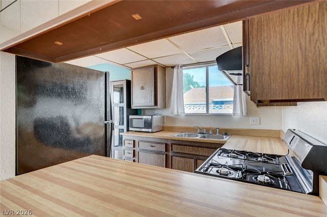 6304 Espinosa Avenue, Las Vegas, NV 89108