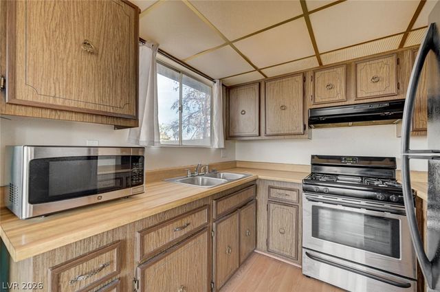 6304 Espinosa Avenue, Las Vegas, NV 89108