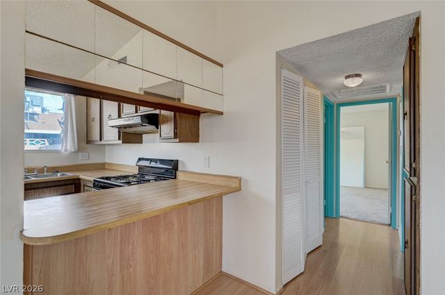 6304 Espinosa Avenue, Las Vegas, NV 89108