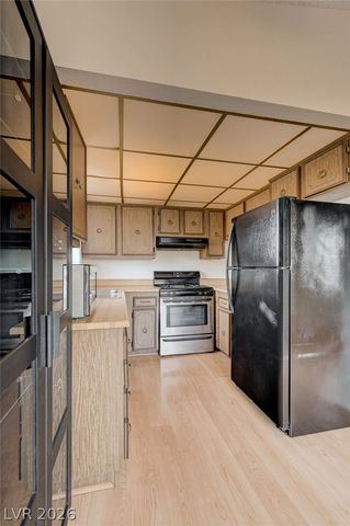 6304 Espinosa Avenue, Las Vegas, NV 89108