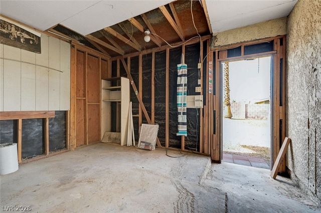 6304 Espinosa Avenue, Las Vegas, NV 89108