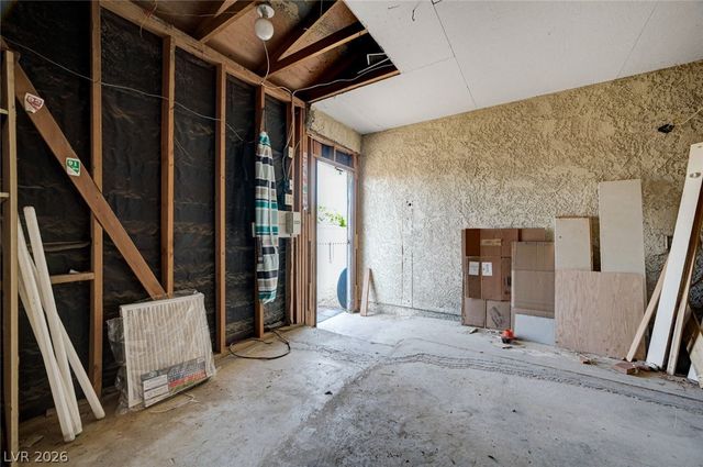 6304 Espinosa Avenue, Las Vegas, NV 89108