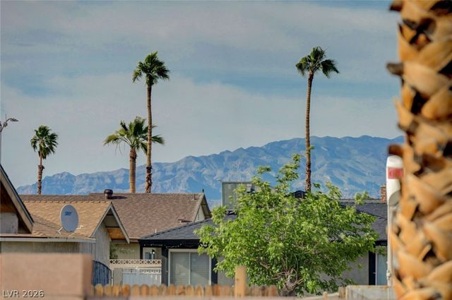 6304 Espinosa Avenue, Las Vegas, NV 89108