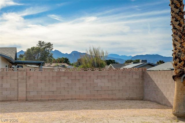 6304 Espinosa Avenue, Las Vegas, NV 89108