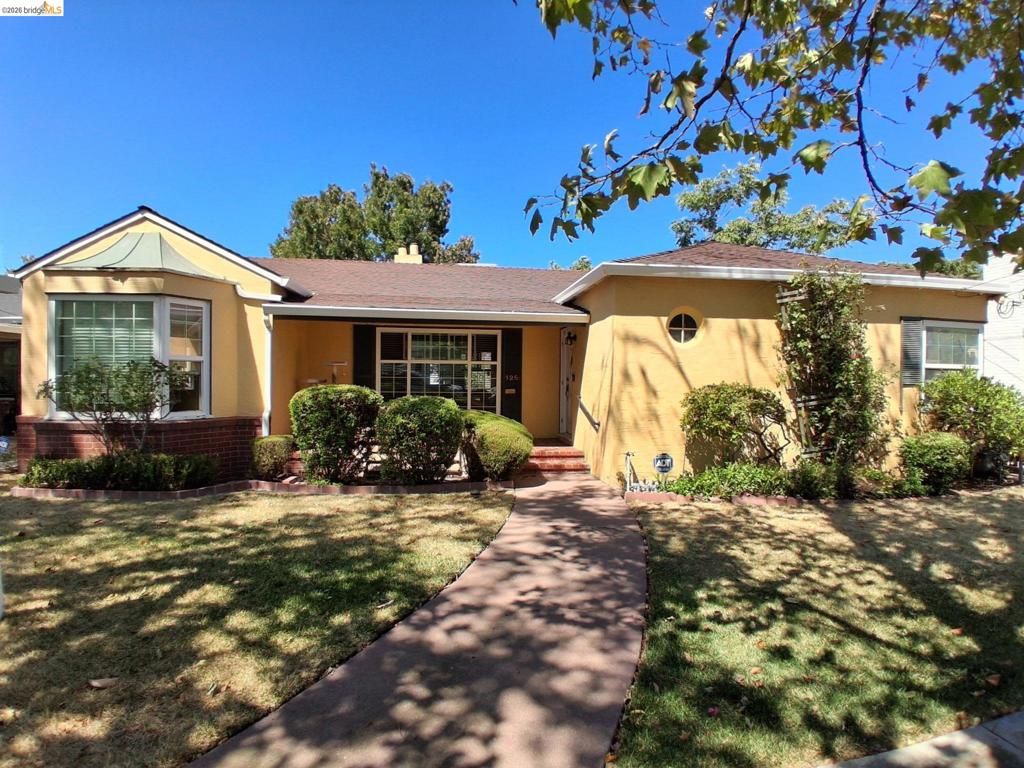 Image 1 of property listing at 125 Oak Place, Pittsburg, CA 94565