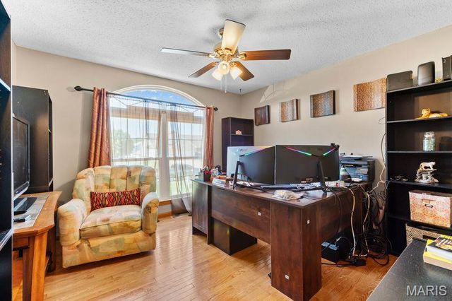 125 Oak Hill Drive, Maryville, IL 62062