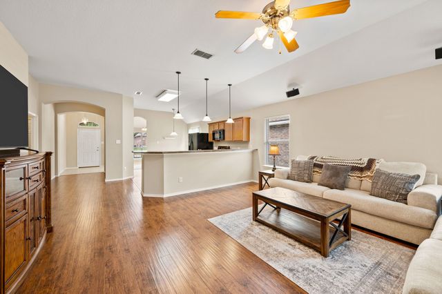 5117 Pinellas Avenue, Fort Worth, TX 76244