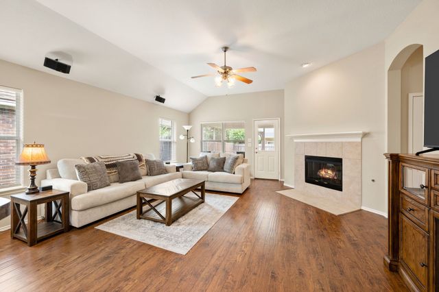 5117 Pinellas Avenue, Fort Worth, TX 76244