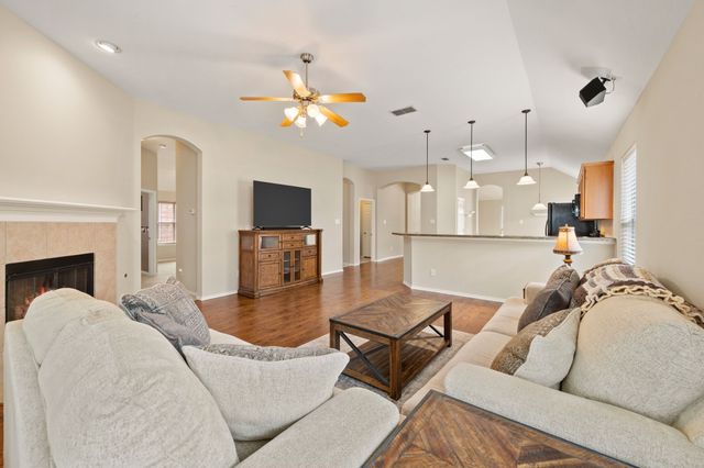 5117 Pinellas Avenue, Fort Worth, TX 76244