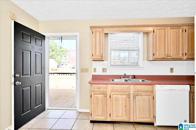 1518 5TH AVENUE SE, Cullman, AL 35055