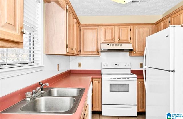 1518 5TH AVENUE SE, Cullman, AL 35055