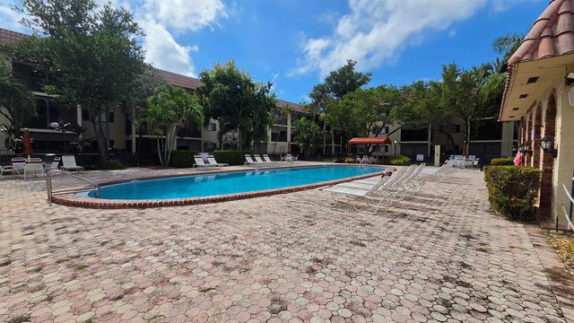 257 S Cypress Road 408, Pompano Beach, FL 33060