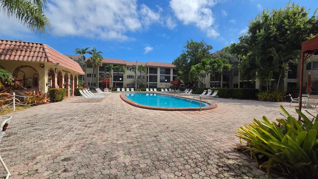 257 S Cypress Road 408, Pompano Beach, FL 33060
