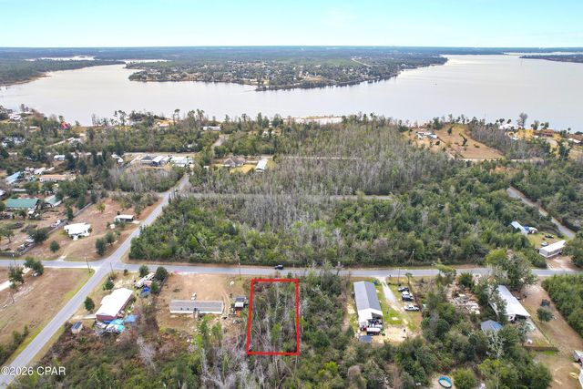 000 Magnolia Avenue, Youngstown, FL 32466