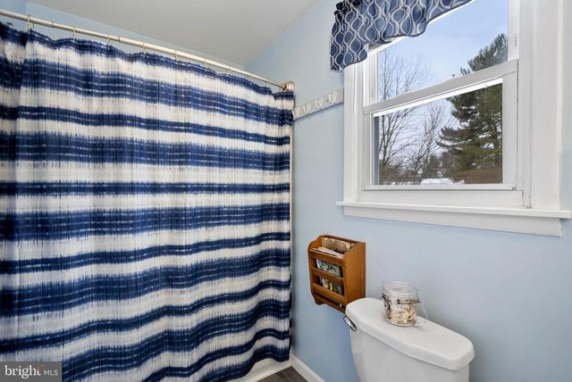 677 S 6TH AVE, Royersford, PA 19468