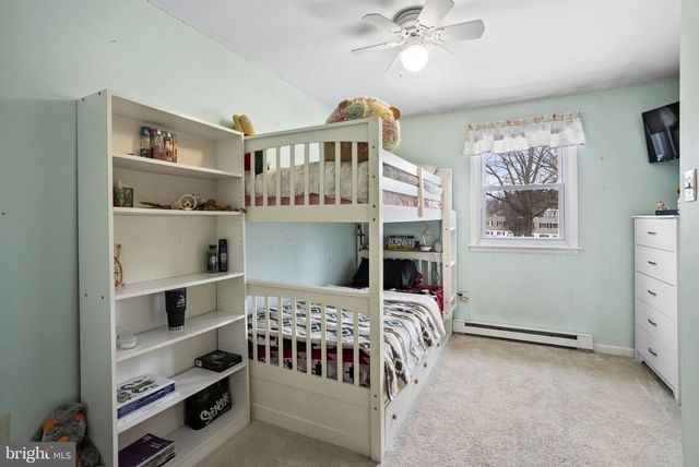 677 S 6TH AVE, Royersford, PA 19468