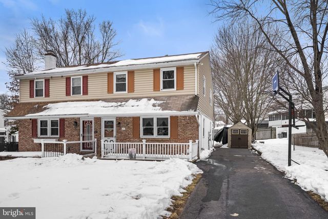 677 S 6TH AVE, Royersford, PA 19468