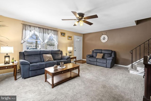 677 S 6TH AVE, Royersford, PA 19468