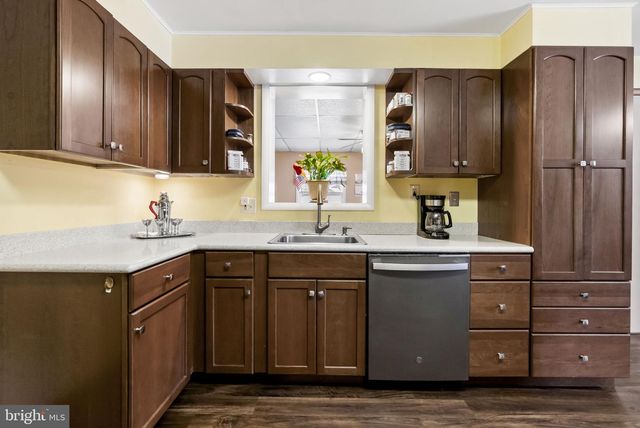 677 S 6TH AVE, Royersford, PA 19468