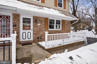 677 S 6TH AVE, Royersford, PA 19468