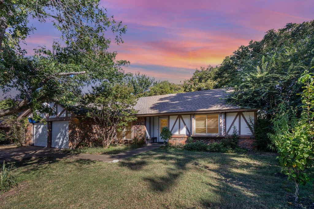 1631 Terrace Street, Arlington, TX 76012