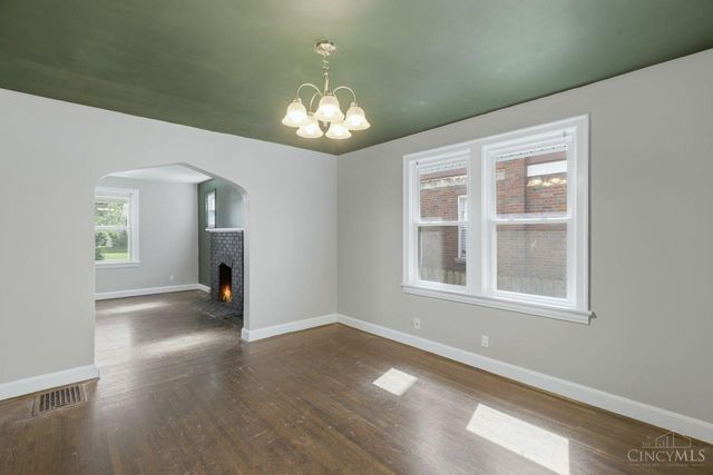 1714 Waltham Avenue, North College Hill, OH 45239