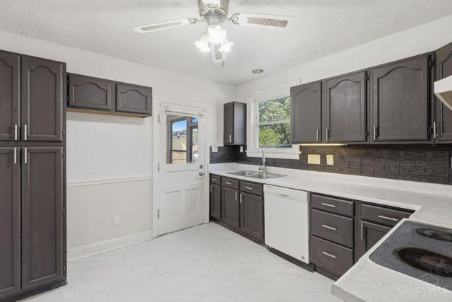1714 Waltham Avenue, North College Hill, OH 45239