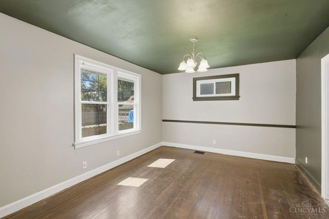 1714 Waltham Avenue, North College Hill, OH 45239