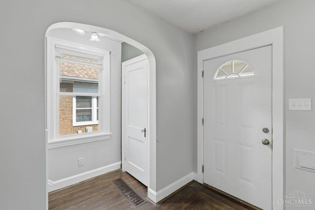 1714 Waltham Avenue, North College Hill, OH 45239