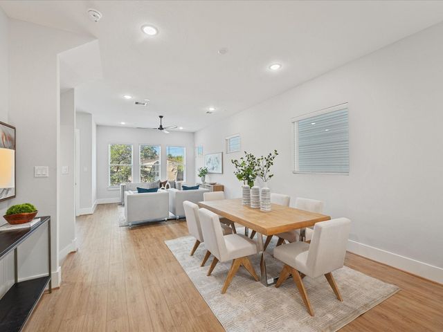 4812 Cochran Street, Houston, TX 77009