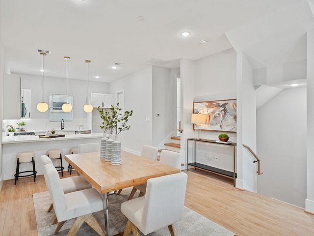 4812 Cochran Street, Houston, TX 77009